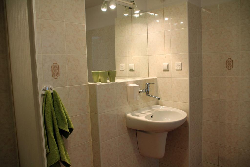 Hotel Mistia Краков Номер фото
